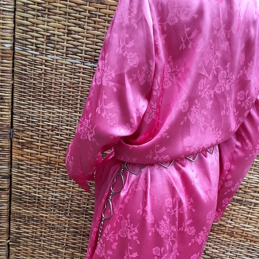 Vintage elegant slitted